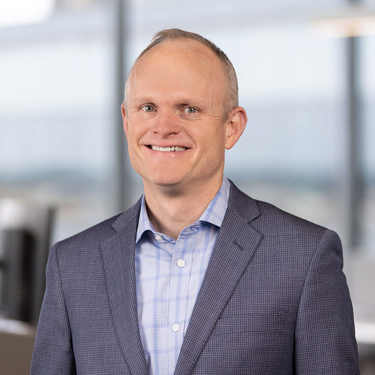 cropped Kevin headshot